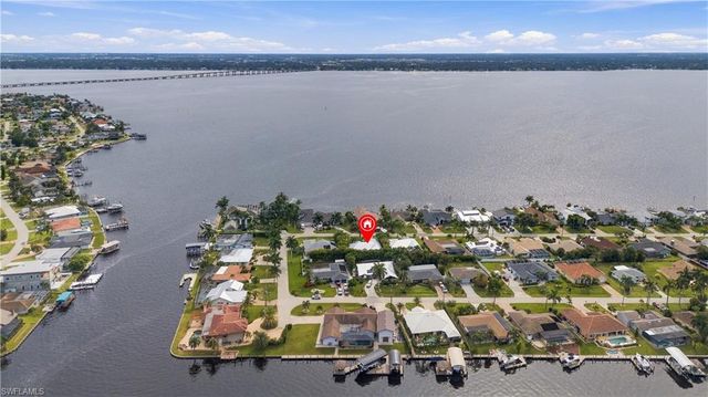 2806 SE 22nd PL, Cape Coral, FL 33904