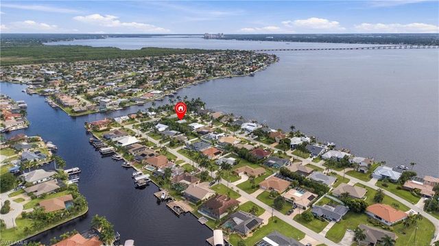 2806 SE 22nd PL, Cape Coral, FL 33904