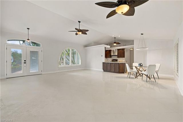 2806 SE 22nd PL, Cape Coral, FL 33904