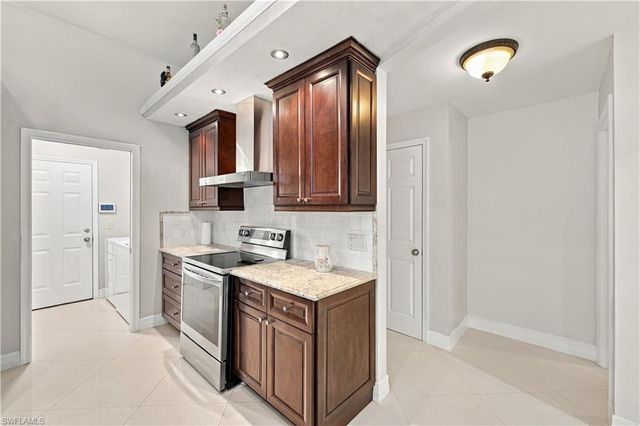 2806 SE 22nd PL, Cape Coral, FL 33904