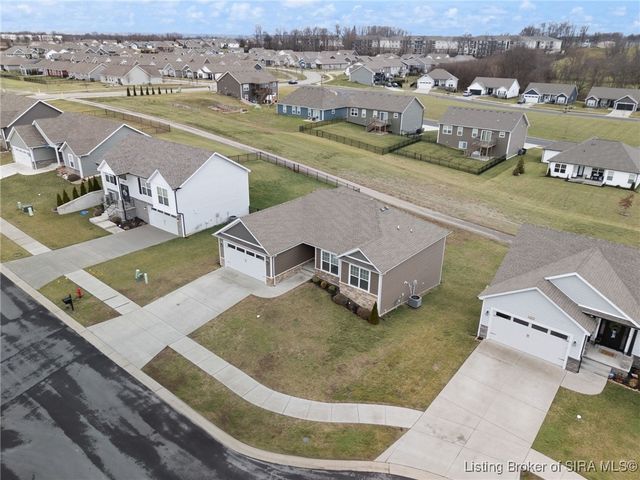 4219 Toms Way, Jeffersonville, IN 47130