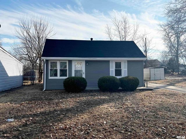 2022 W RICHWOODS Boulevard, Peoria, IL 61604