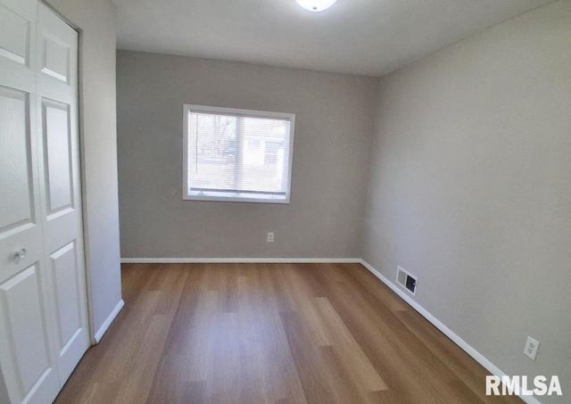 2022 W RICHWOODS Boulevard, Peoria, IL 61604