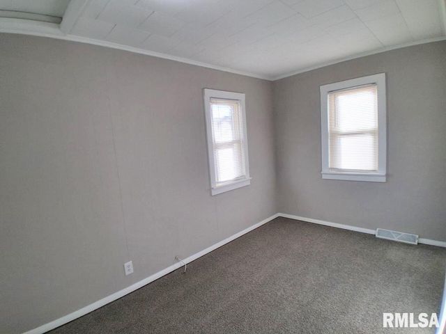 2022 W RICHWOODS Boulevard, Peoria, IL 61604