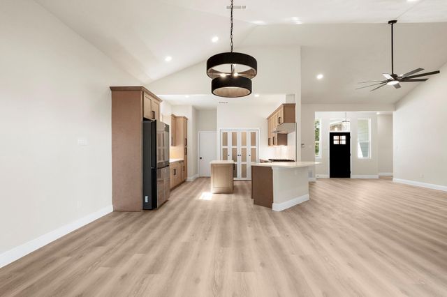 14611 Sandy Side DR, Austin, TX 78728