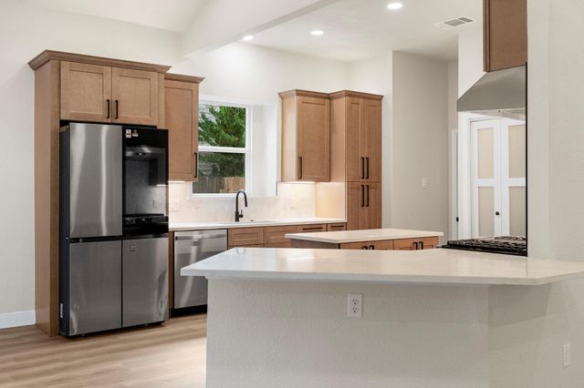 14611 Sandy Side DR, Austin, TX 78728
