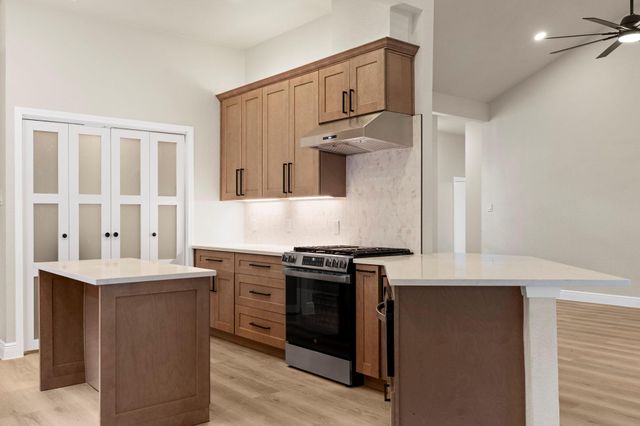 14611 Sandy Side DR, Austin, TX 78728