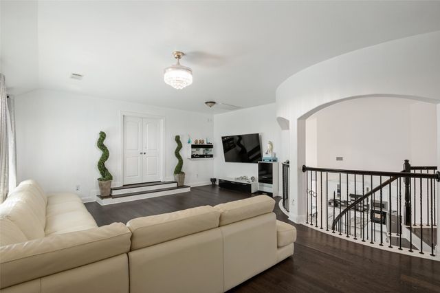 6951 Seascape Drive, Grand Prairie, TX 75054