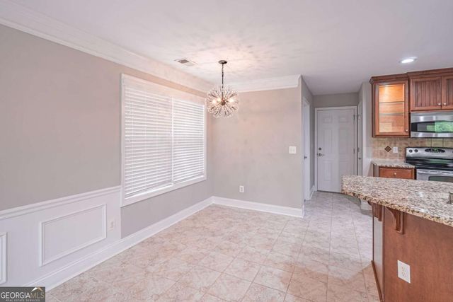 5660 Crest Hill Drive, Buford, GA 30518