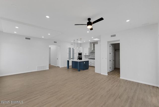 6058 Mint Park, Sunland Park, NM 88063