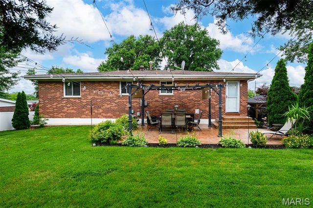 10202 Jubil Drive, Affton, MO 63123