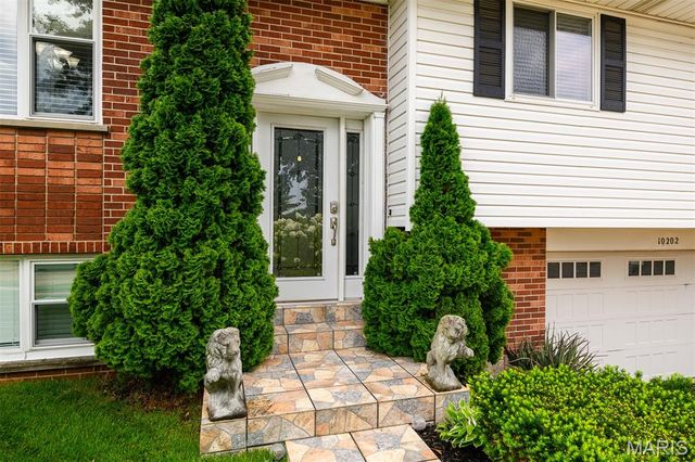 10202 Jubil Drive, Affton, MO 63123