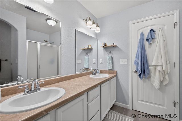 3816 GUNSMOKE RD, Cheyenne, WY 82001