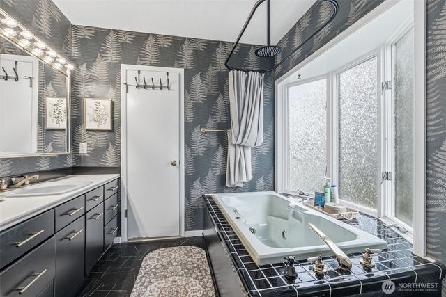 522 SW Front Avenue, Castle Rock, WA 98611