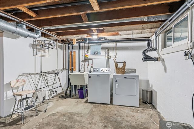 522 SW Front Avenue, Castle Rock, WA 98611