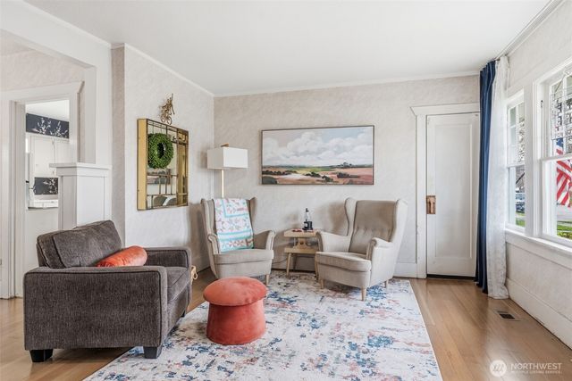 522 SW Front Avenue, Castle Rock, WA 98611