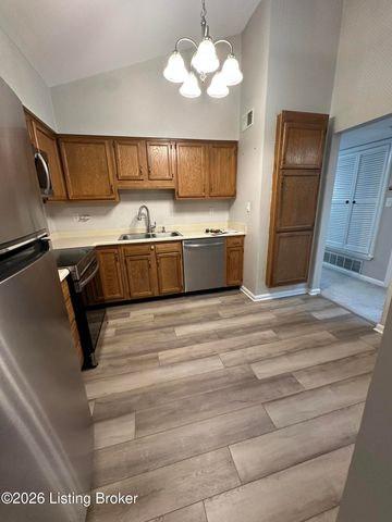 810 Washburn Ave 39, Louisville, KY 40222