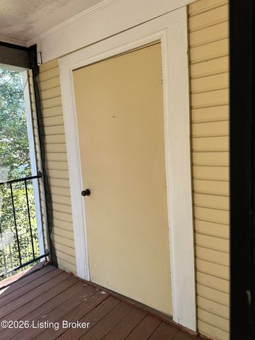 810 Washburn Ave 39, Louisville, KY 40222