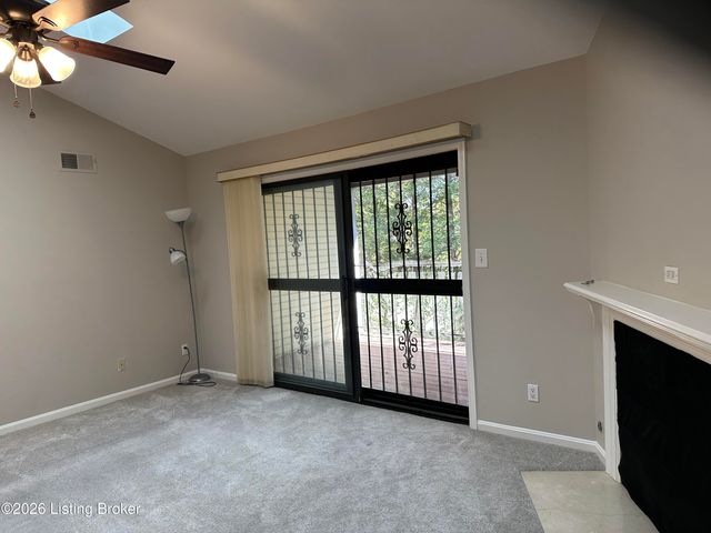 810 Washburn Ave 39, Louisville, KY 40222