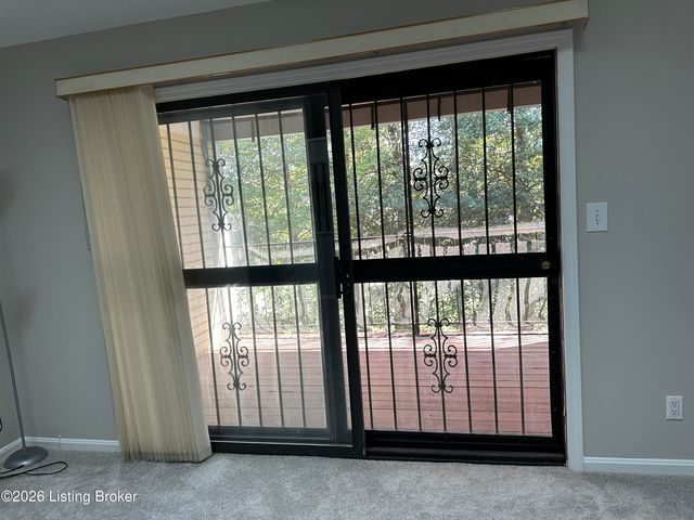 810 Washburn Ave 39, Louisville, KY 40222