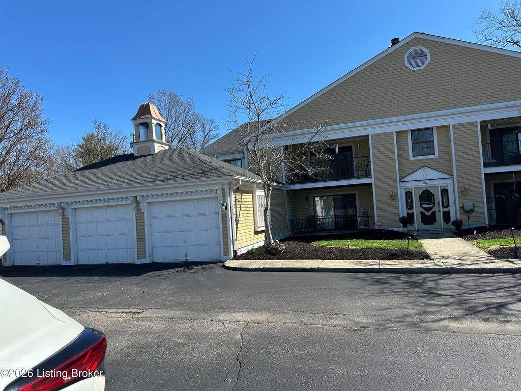 810 Washburn Ave 39, Louisville, KY 40222