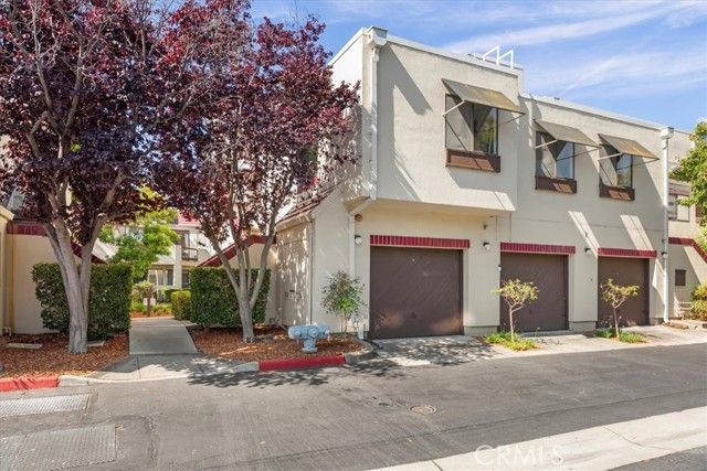 546 Shorebird Circle 26201, Redwood City, CA 94065