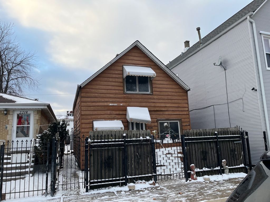 Image 1 of property listing at 2220 N Major Avenue, Chicago, IL 60639