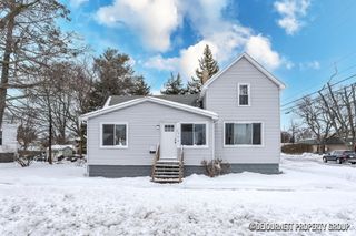 710 Verhoeks Street, Grand Haven City, MI 49417