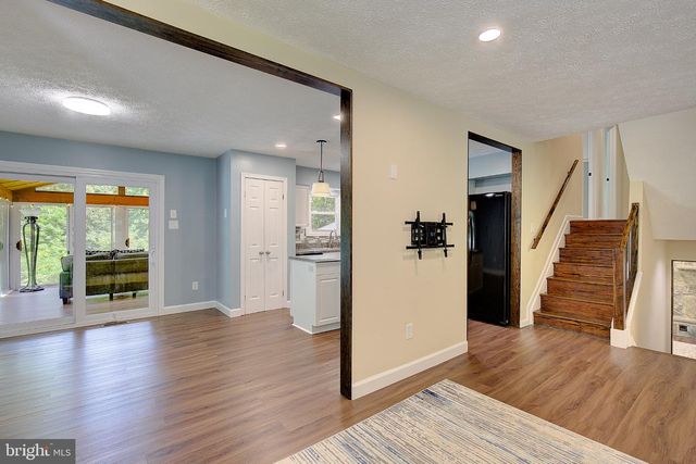 9010 MARY ANN DR, Owings, MD 20736