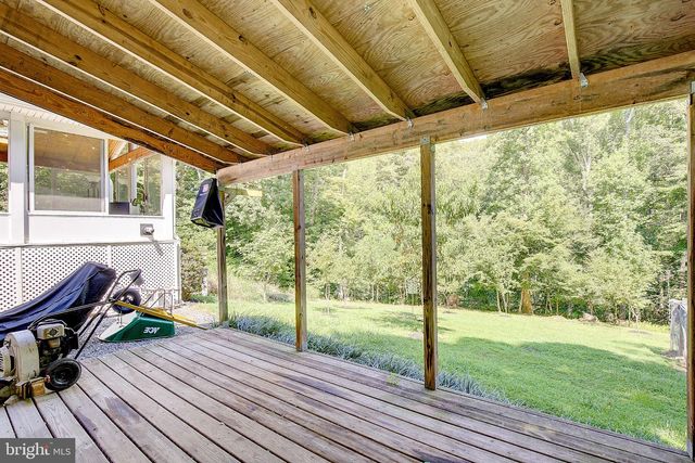 9010 MARY ANN DR, Owings, MD 20736