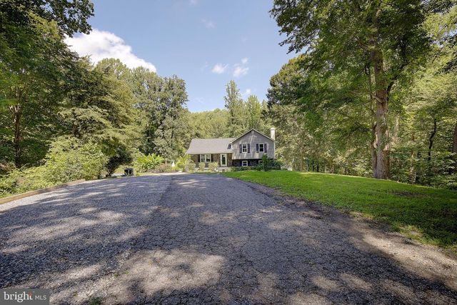 9010 MARY ANN DR, Owings, MD 20736