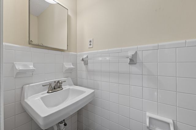 573 Waldorf Dr, Clarksville, TN 37042