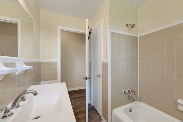 573 Waldorf Dr, Clarksville, TN 37042