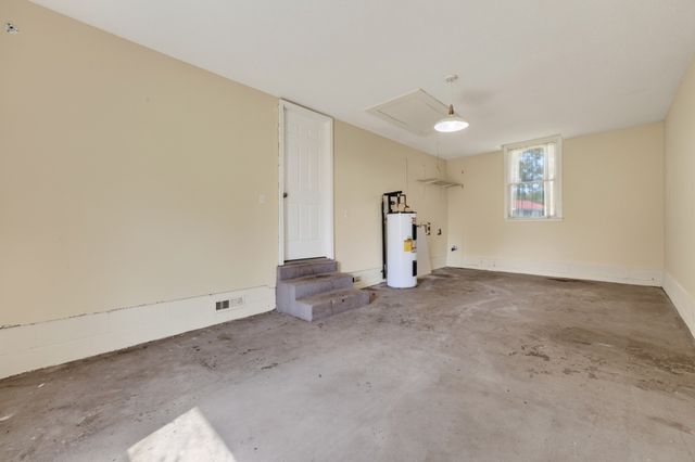 573 Waldorf Dr, Clarksville, TN 37042