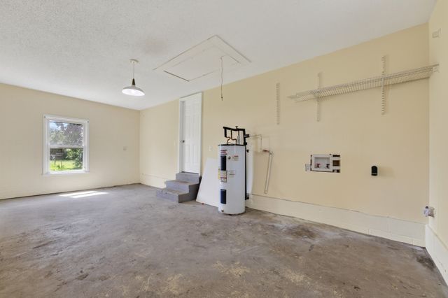 573 Waldorf Dr, Clarksville, TN 37042