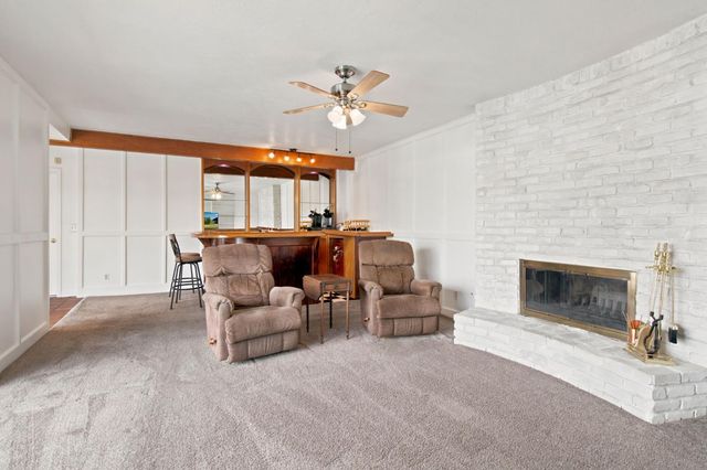 36 W Pine St, Stockton, CA 95204