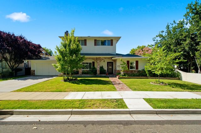 36 W Pine St, Stockton, CA 95204