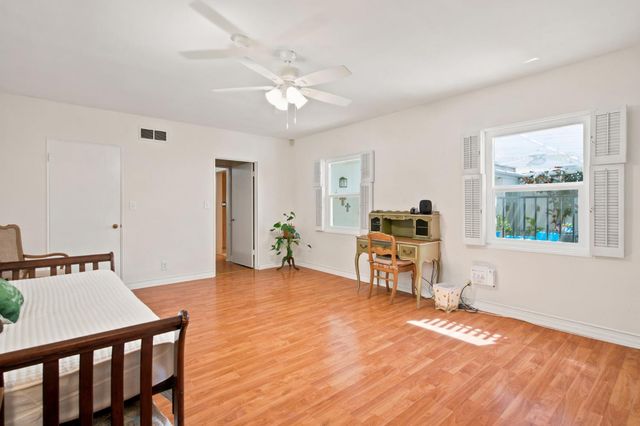 36 W Pine St, Stockton, CA 95204