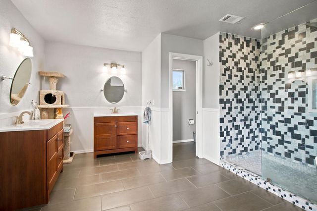 36 W Pine St, Stockton, CA 95204