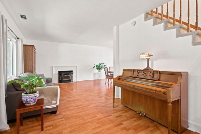 36 W Pine St, Stockton, CA 95204