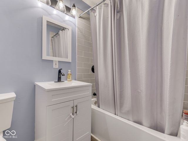 1279 E Jackson Street, Martinsville, IN 46151