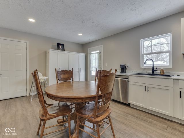 1279 E Jackson Street, Martinsville, IN 46151