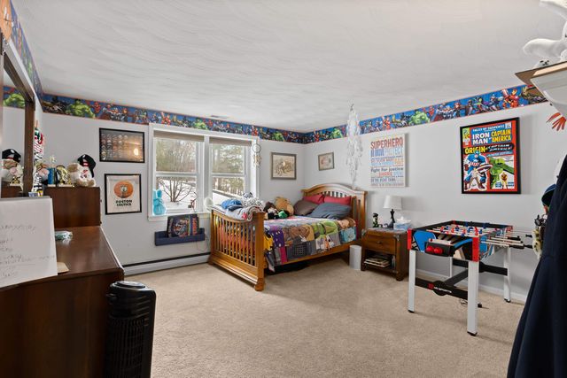 67 Forest Street, Londonderry, NH 03053