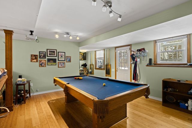 67 Forest Street, Londonderry, NH 03053