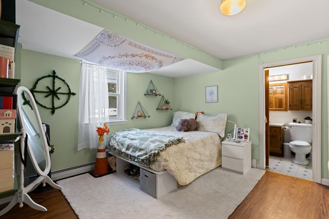 67 Forest Street, Londonderry, NH 03053