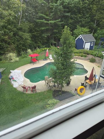 67 Forest Street, Londonderry, NH 03053