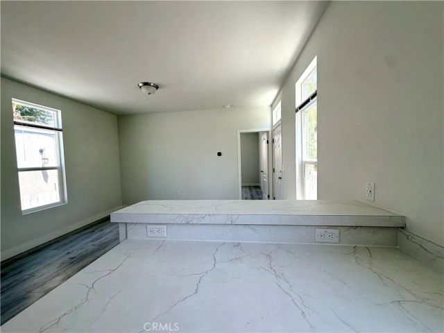 5803 Mission Blvd 14, Riverside, CA 92509