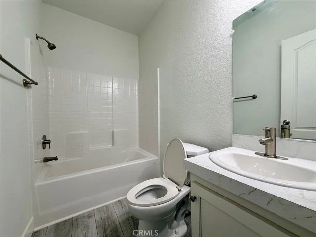 5803 Mission Blvd 14, Riverside, CA 92509