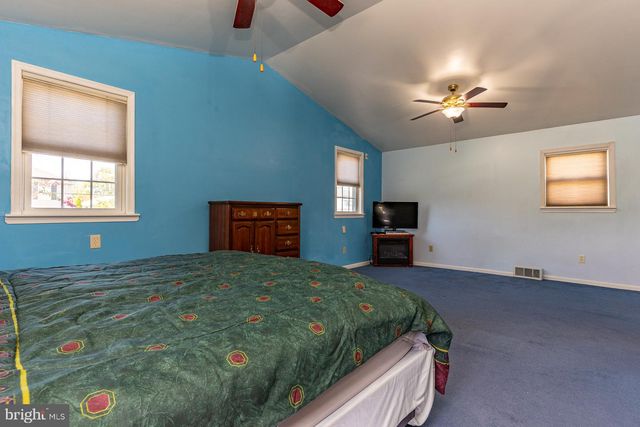 1033 GALBREATH AVE, Upper Chichester Twp, PA 19061