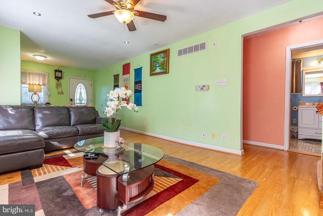 1033 GALBREATH AVE, Upper Chichester Twp, PA 19061